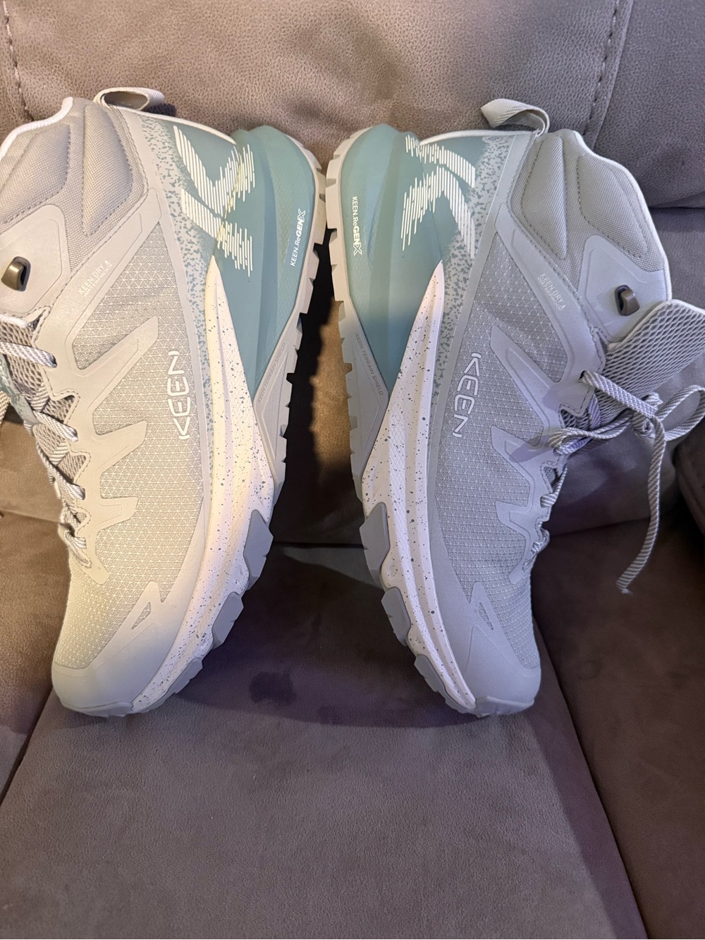 Keen Women's Light Gray with Seafoam Accent Hiking Shoes